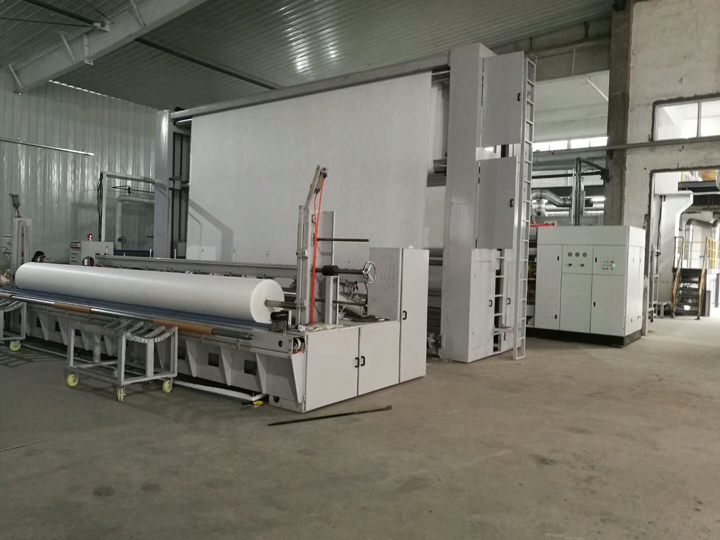 在生態(tài)環(huán)境中防滲土工布優(yōu)勢(shì)在哪?-土工布